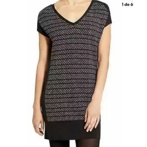 Athleta Sweater Dress Women's Size Large V Neck Black White